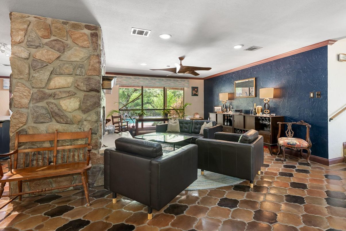 Interior, Living room, Recessed Lighting, Stone Walls