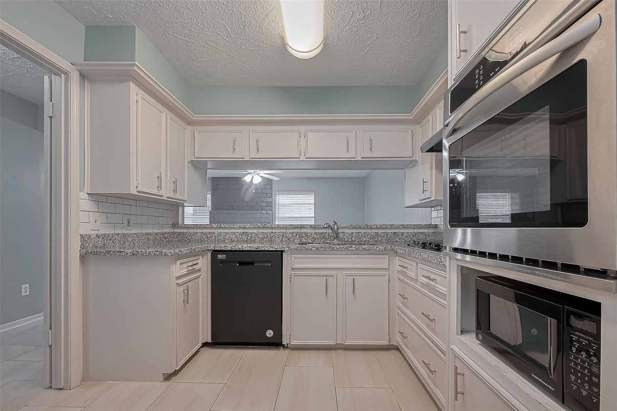 Interior, Kitchen, Stainless Steel Appliances