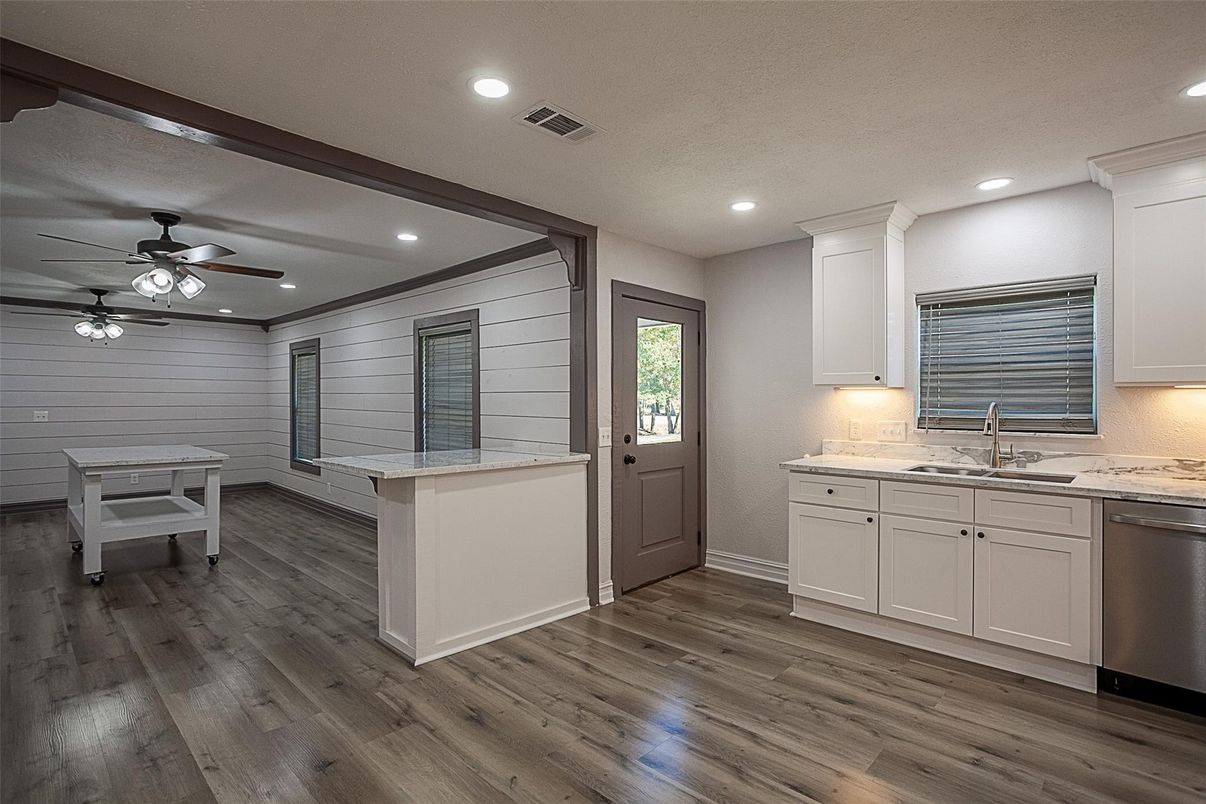 Interior, Kitchen, Recessed Lighting, Wood Texture Flooring