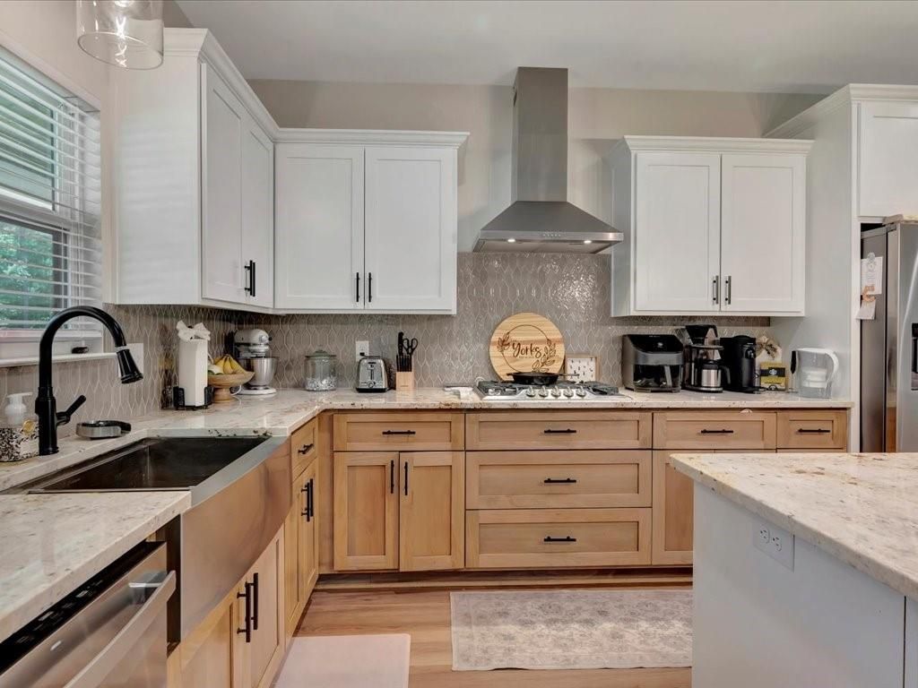 Interior, Kitchen, Stainless Steel Appliances, Wood Texture Flooring