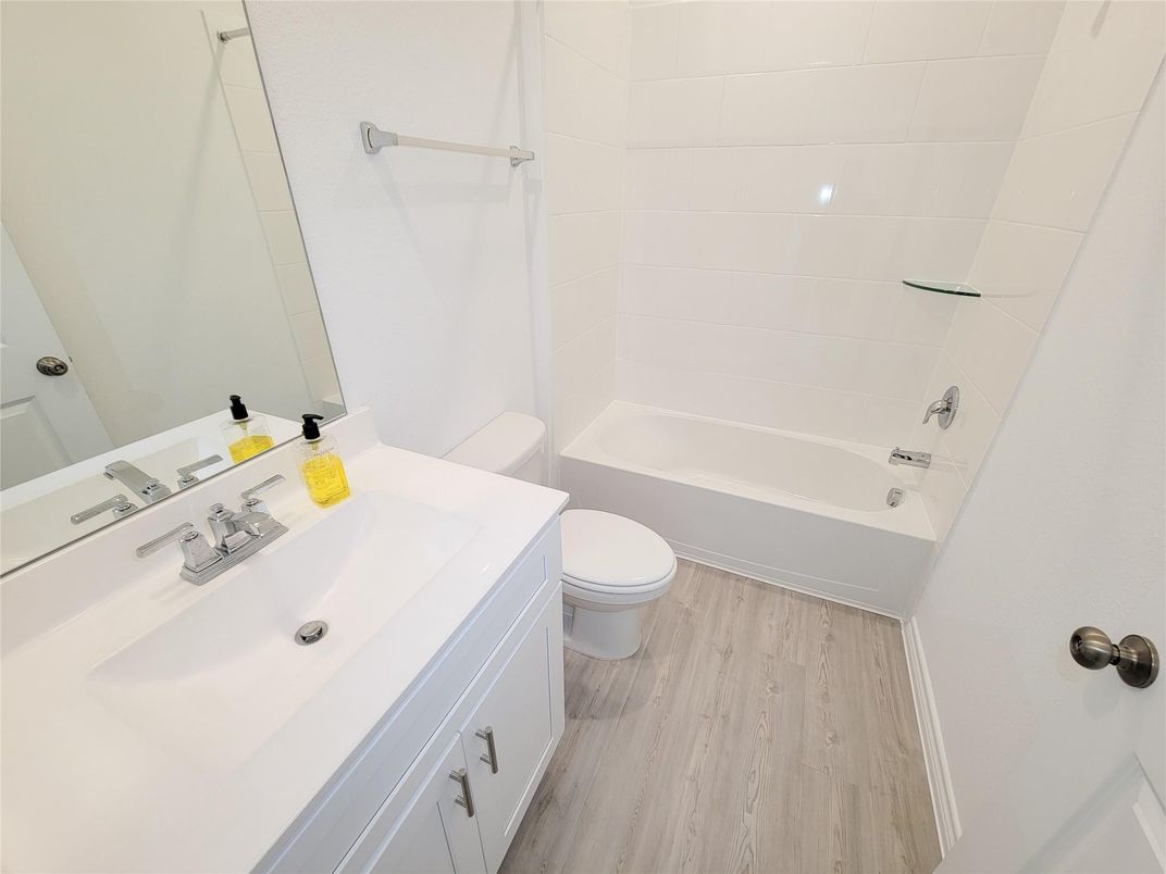 Bathroom, Dual Sink Vanities, Interior, Wood Texture Flooring