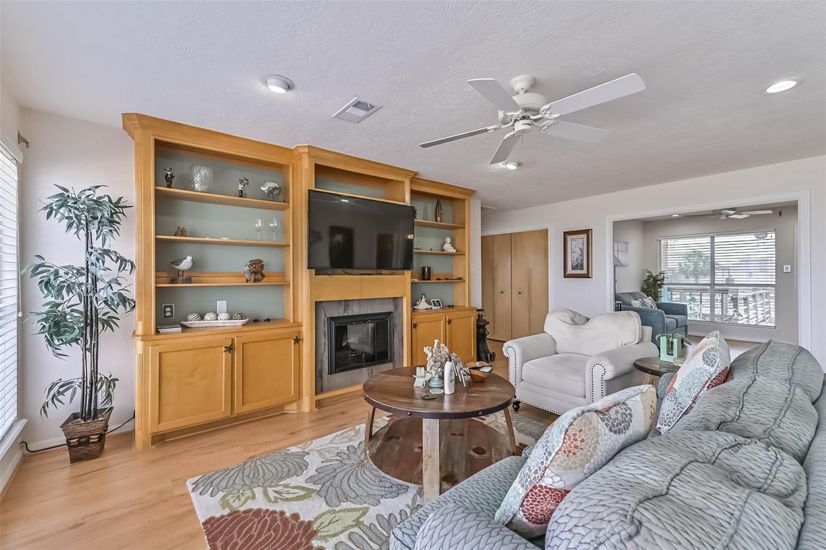 Fireplace, Interior, Living room, Recessed Lighting, Wood Texture Flooring