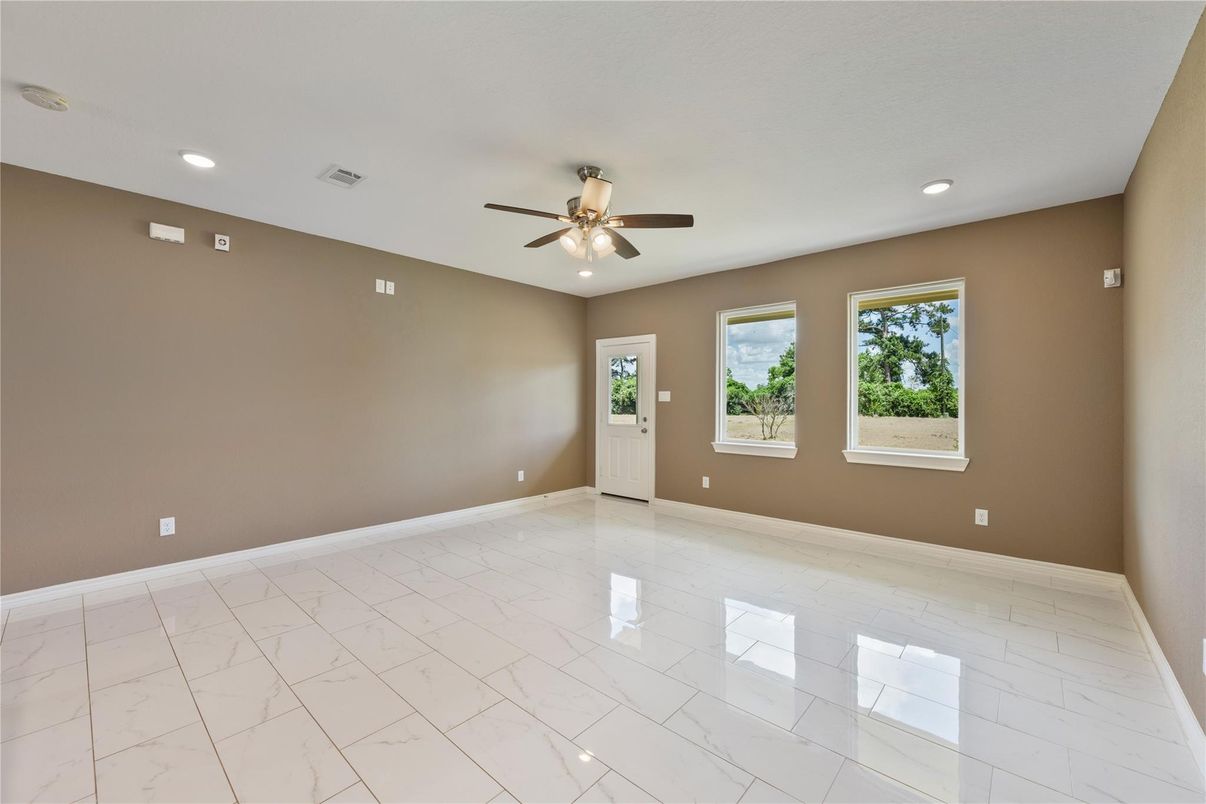 Empty room, Interior, Marble, Recessed Lighting