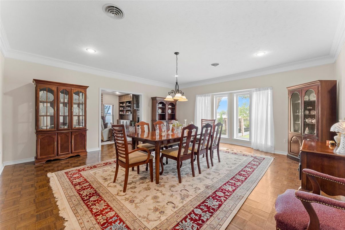 Dining room, Interior, Pendant Lights, Recessed Lighting, Wood Texture Flooring