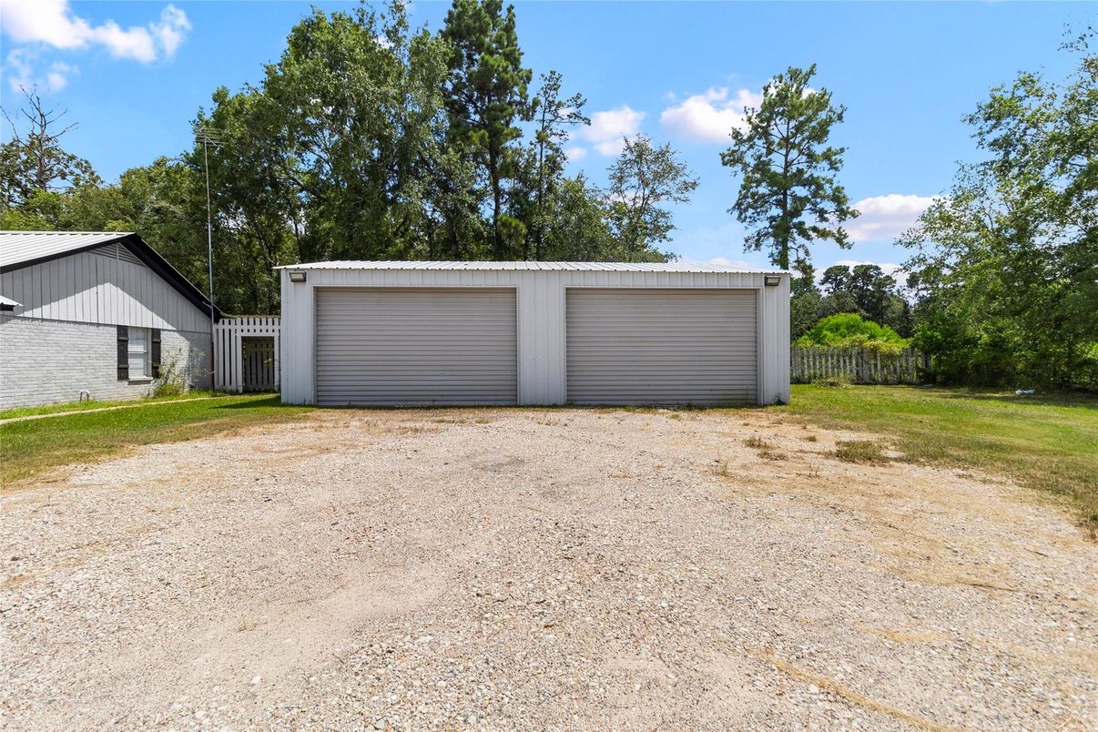 Backyard, Detached Garage, Exterior