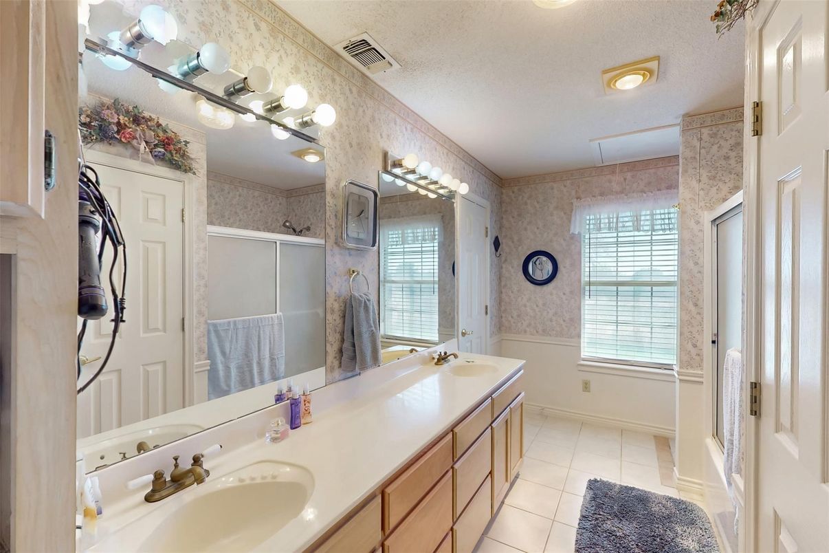 Bathroom, Dual Sink Vanities, Glass Shower, Interior