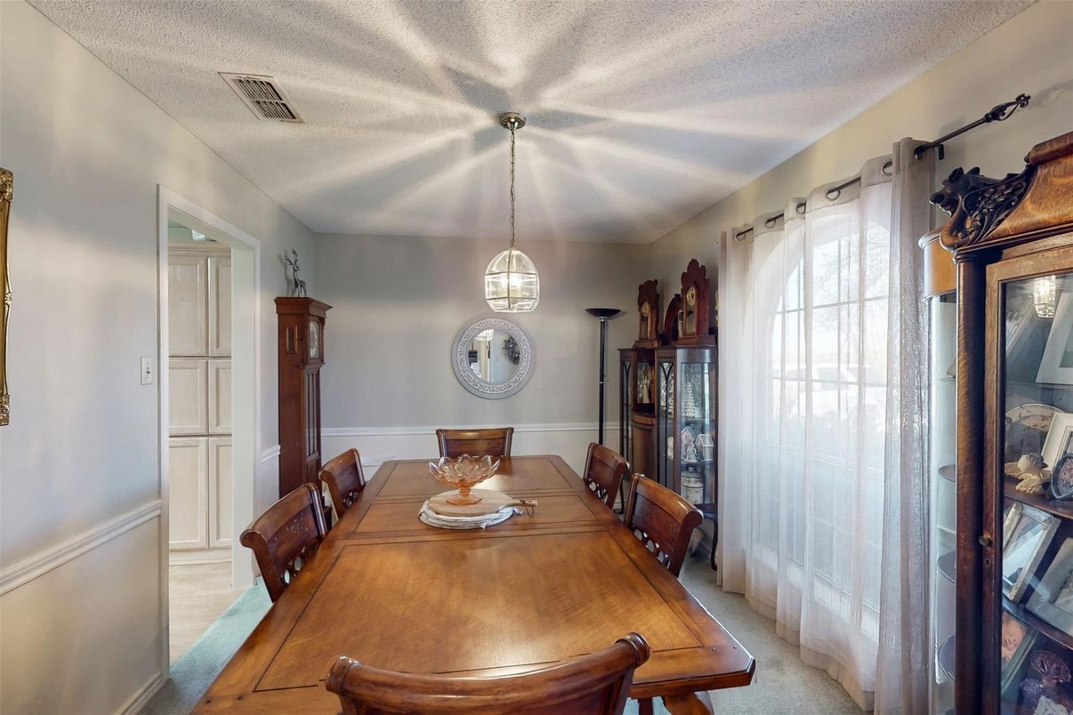 Dining room, Interior, Pendant Lights