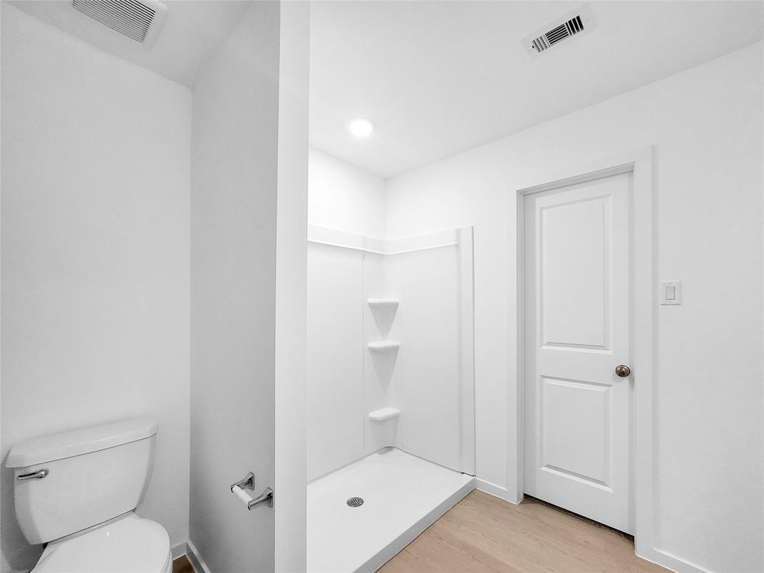 Bathroom, Interior, Recessed Lighting, Wood Texture Flooring