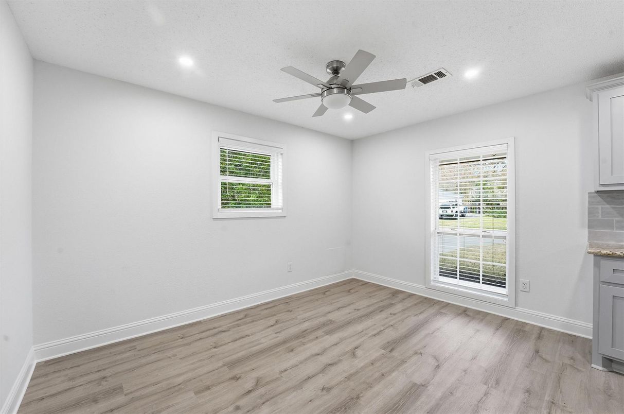 Empty room, Interior, Recessed Lighting, Wood Texture Flooring