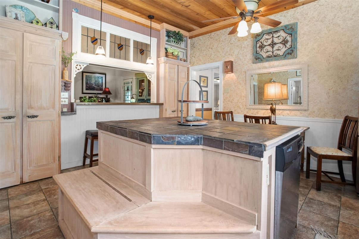 Interior, Pendant Lights, Wooden Ceilings