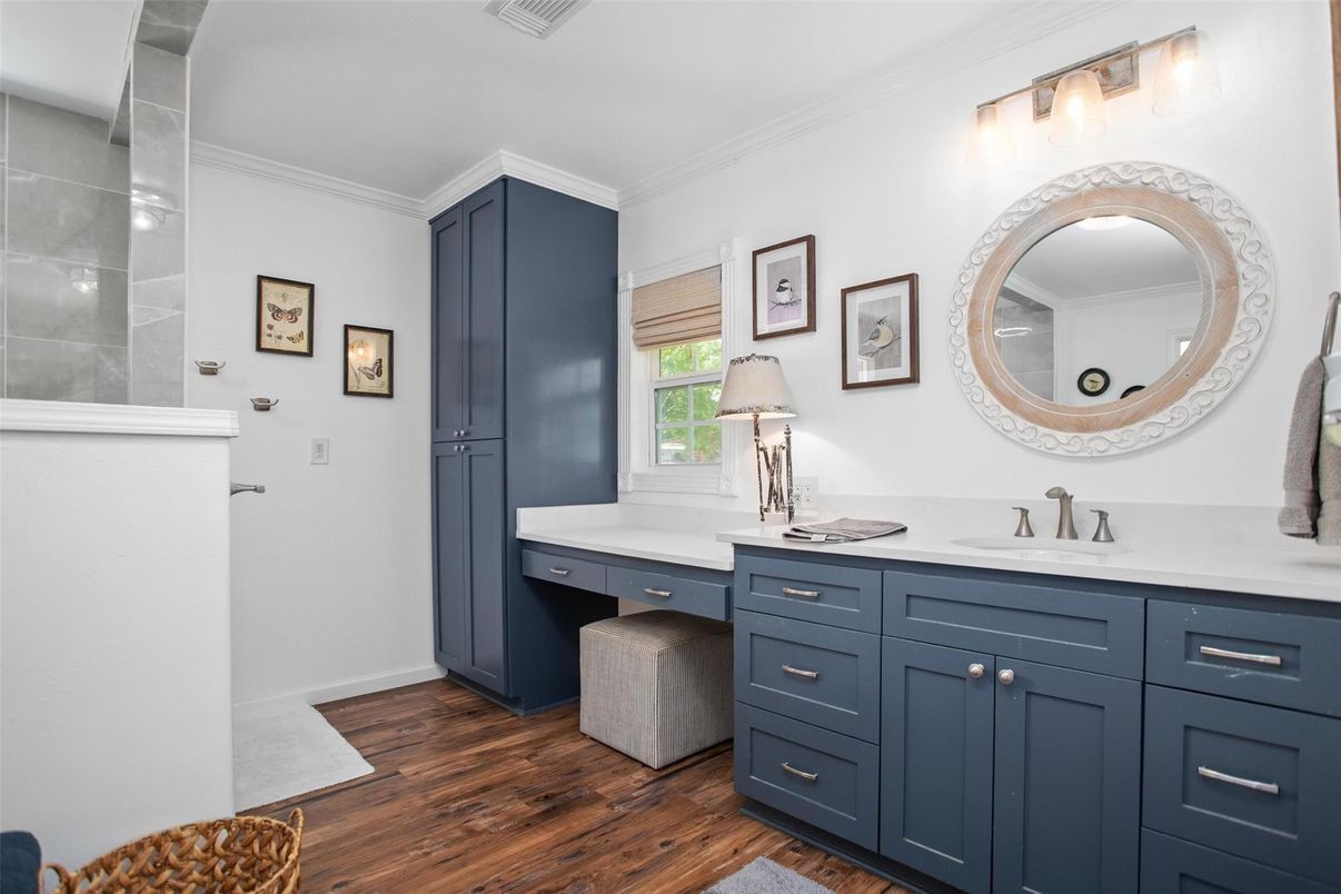 Bathroom, Interior, Wood Texture Flooring