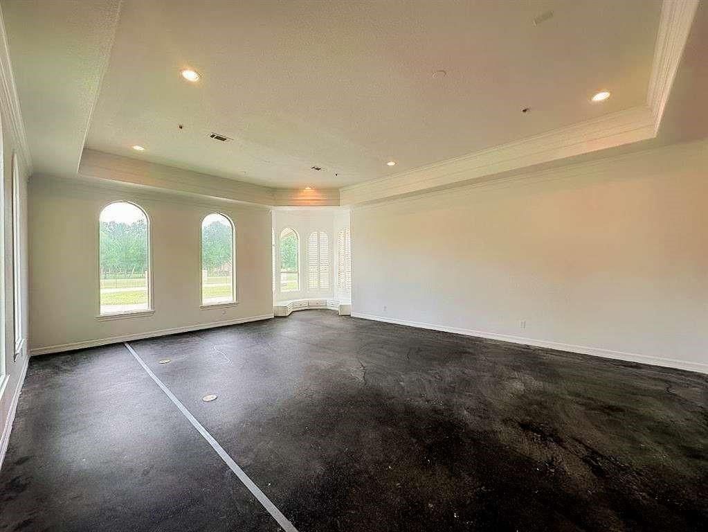 Empty room, Interior, Recessed Lighting