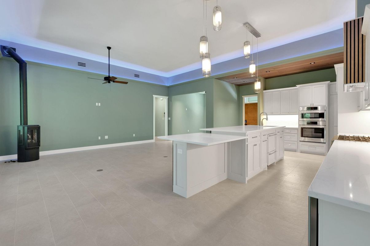 Interior, Kitchen, Pendant Lights, Stainless Steel Appliances