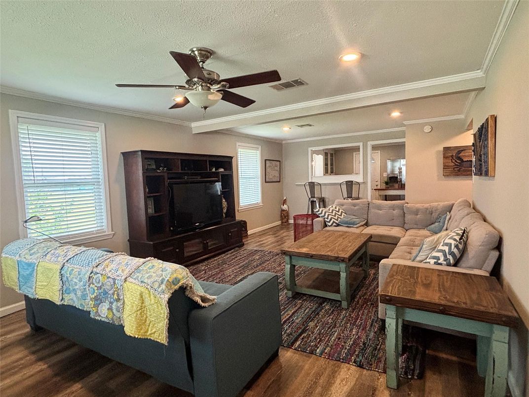 Interior, Living room, Recessed Lighting, Wood Texture Flooring