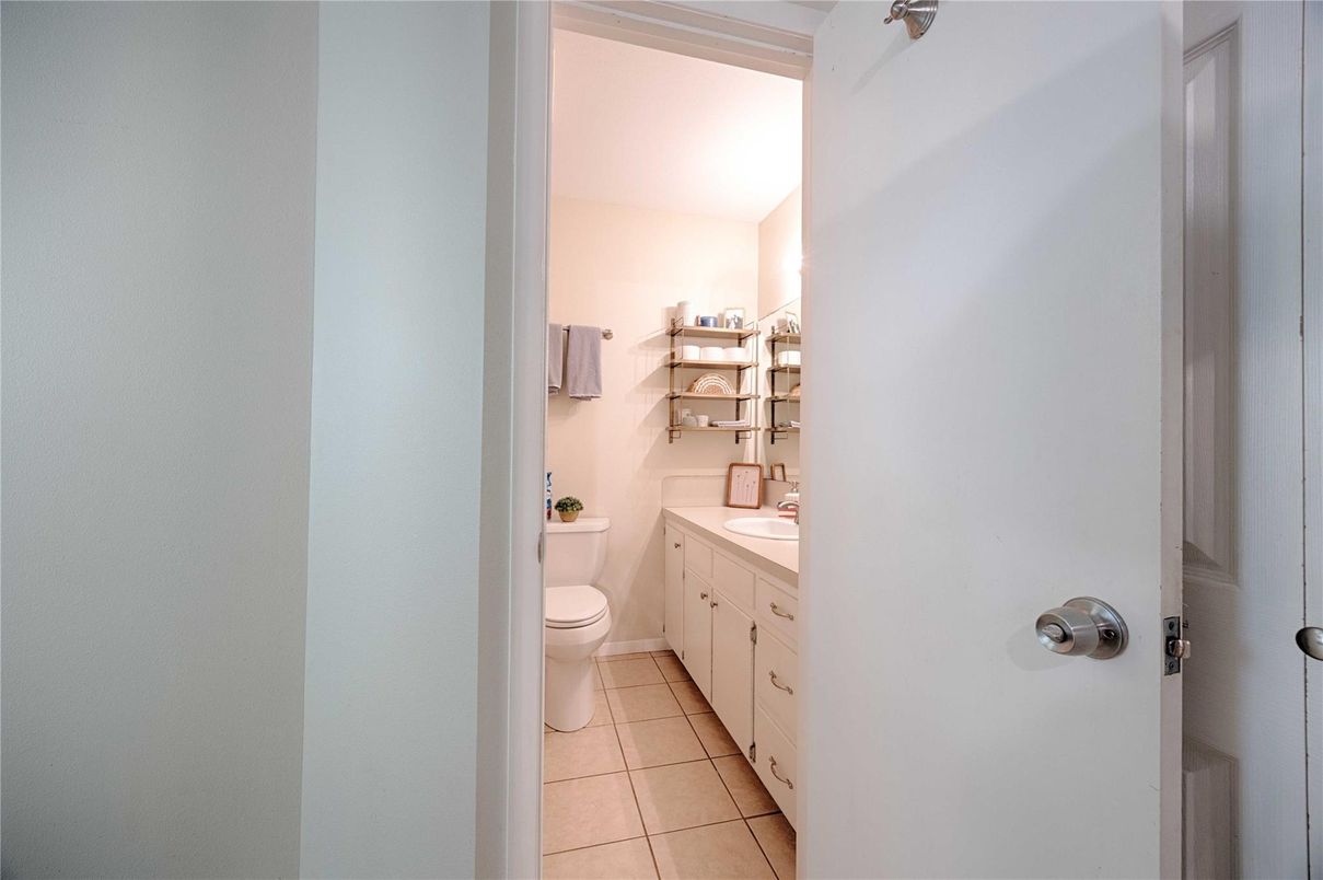 Bathroom, Interior