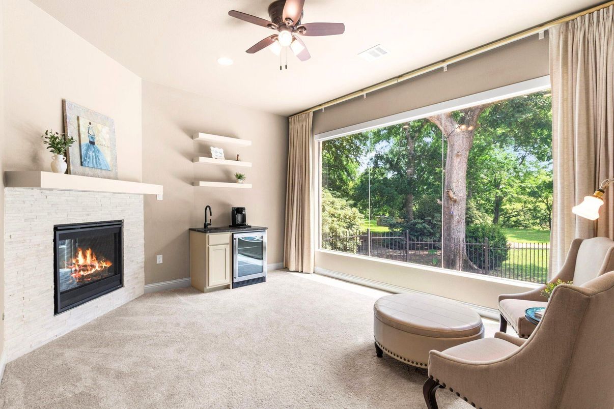 Fireplace, Interior, Recessed Lighting