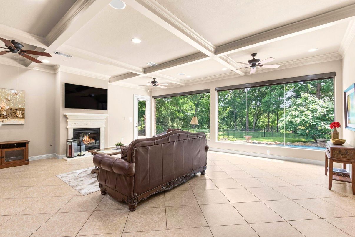 Fireplace, Interior, Living room, Recessed Lighting