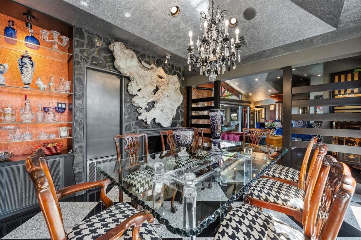 Chandelier, Dining room, Interior, Recessed Lighting