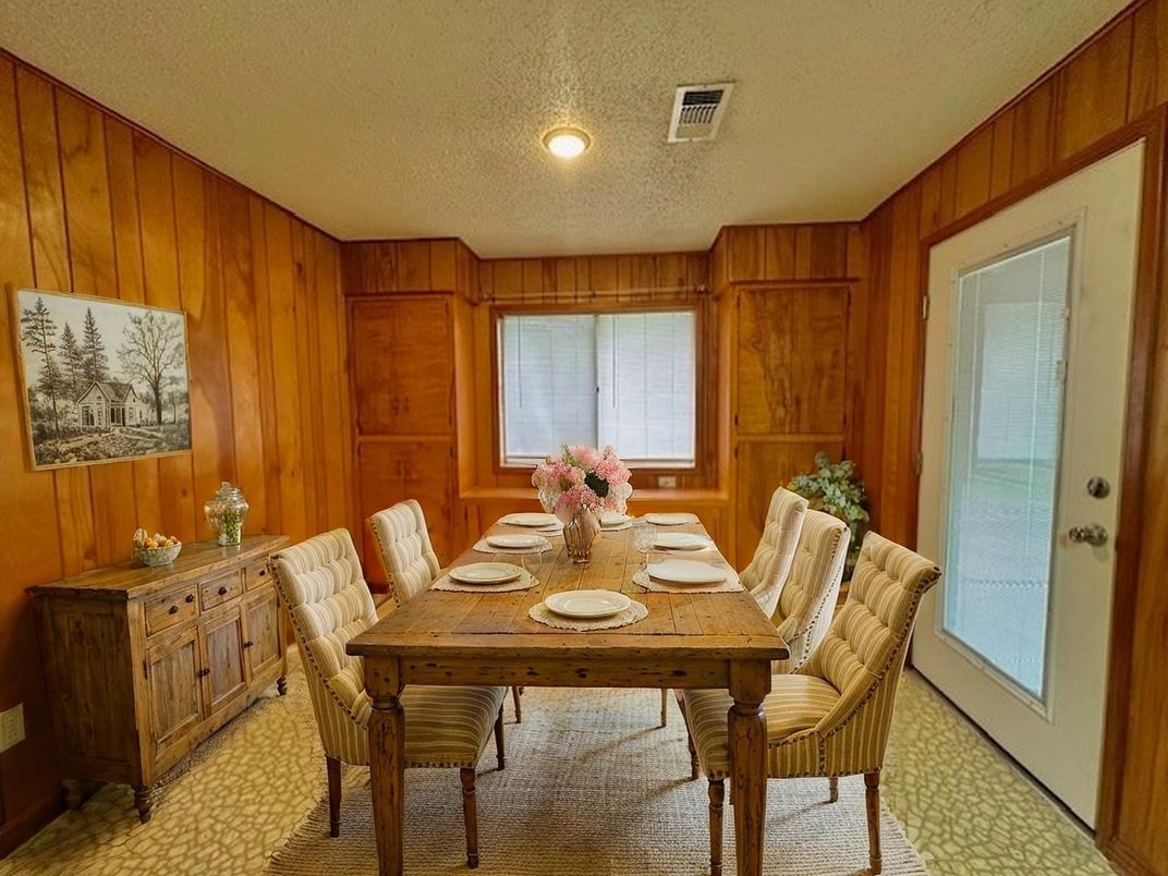 Dining room, Interior, Recessed Lighting, Wooden Walls