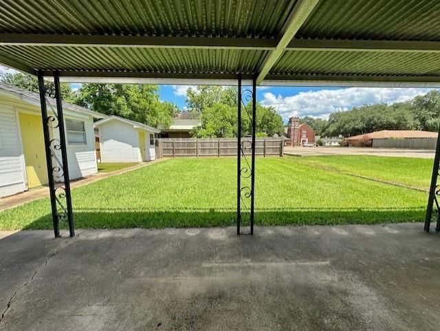 Backyard, Detached Garage, Exterior