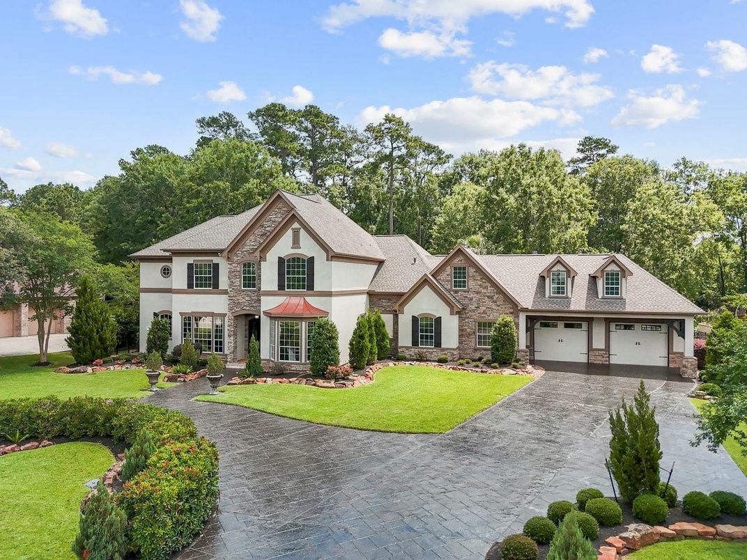 Attached, Backyard, Exterior, Facade, French Provincial