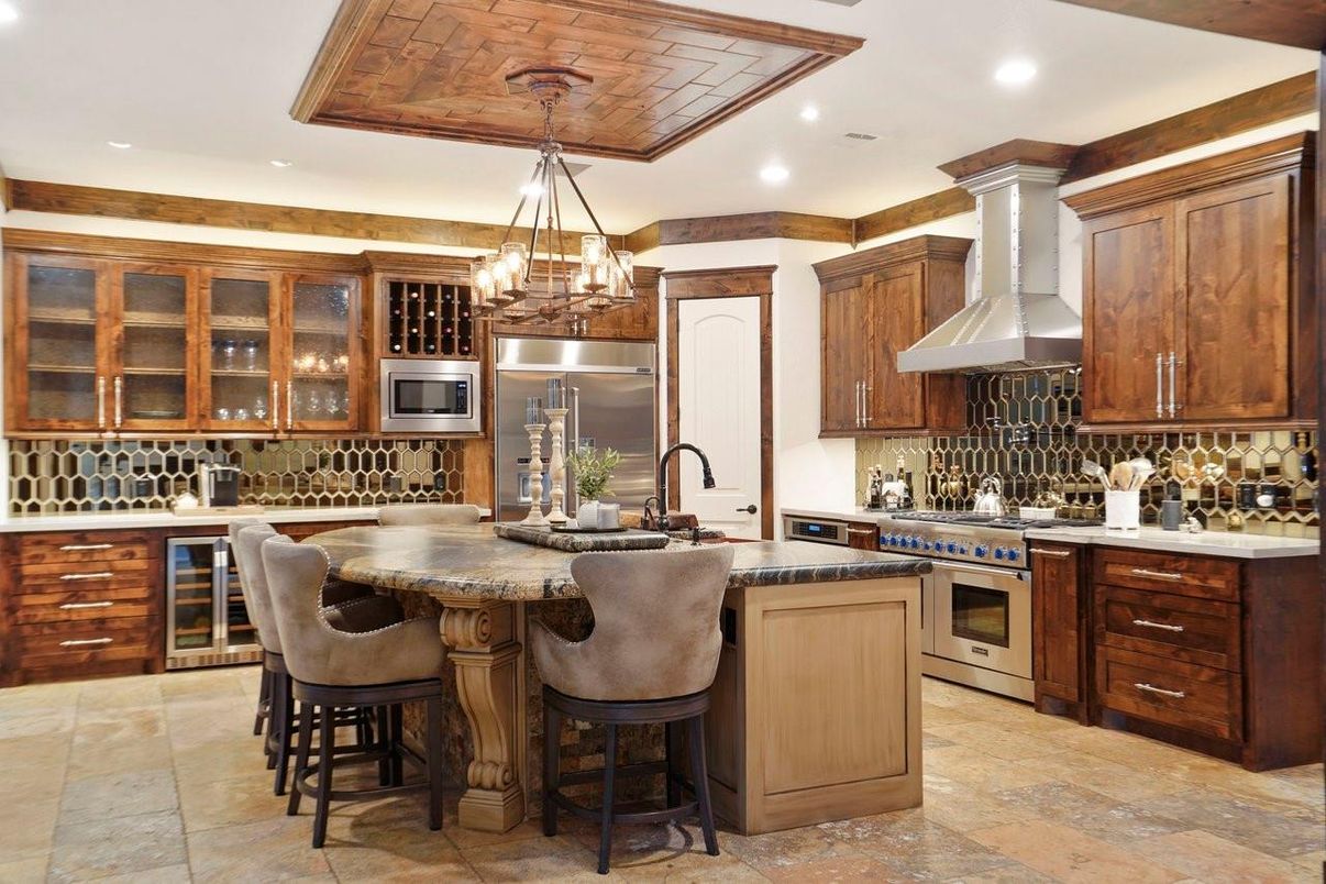 Chandelier, Interior, Kitchen, Pendant Lights, Recessed Lighting, Stainless Steel Appliances