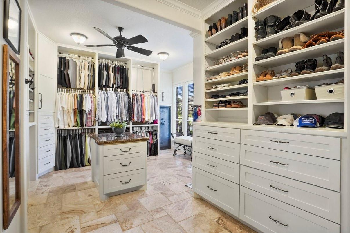 Interior, Walk-in Closets