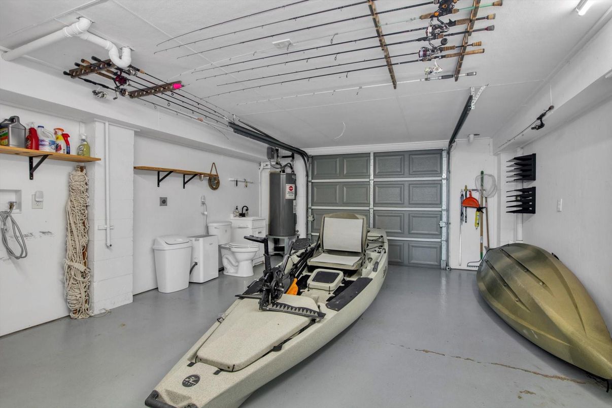 Garage, Interior, Washer