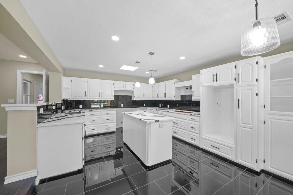 Interior, Kitchen, Pendant Lights, Recessed Lighting