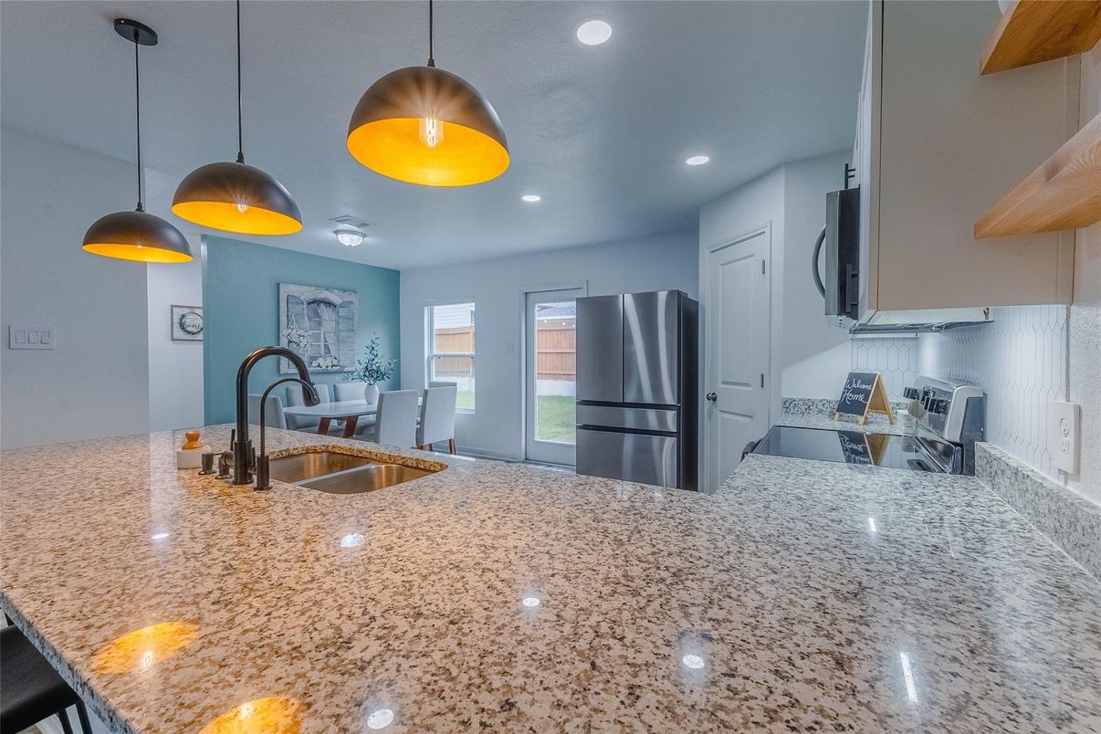 Interior, Kitchen, Pendant Lights, Recessed Lighting, Stainless Steel Appliances
