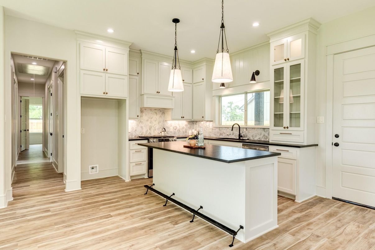 Interior, Kitchen, Pendant Lights, Recessed Lighting, Wood Texture Flooring