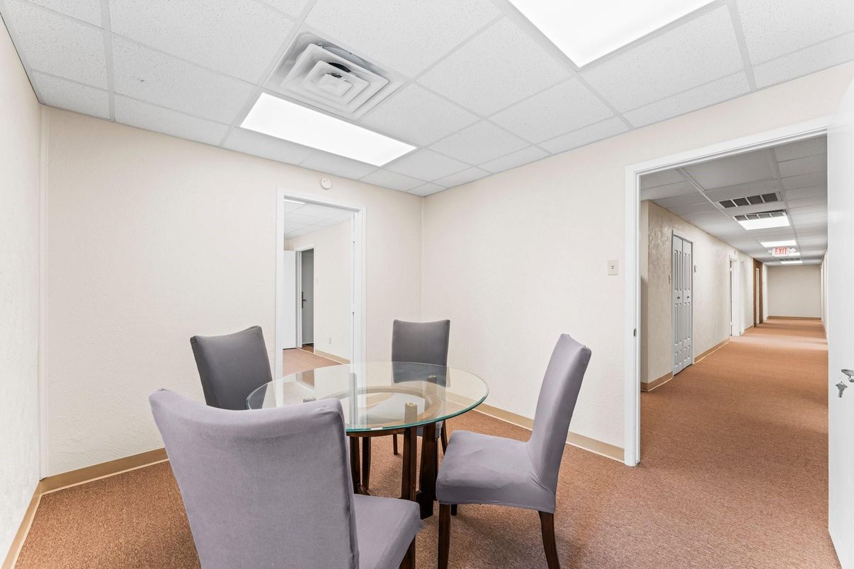 Dining room, Interior
