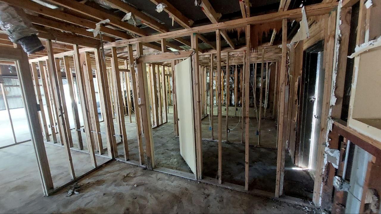Interior, Wooden Beams