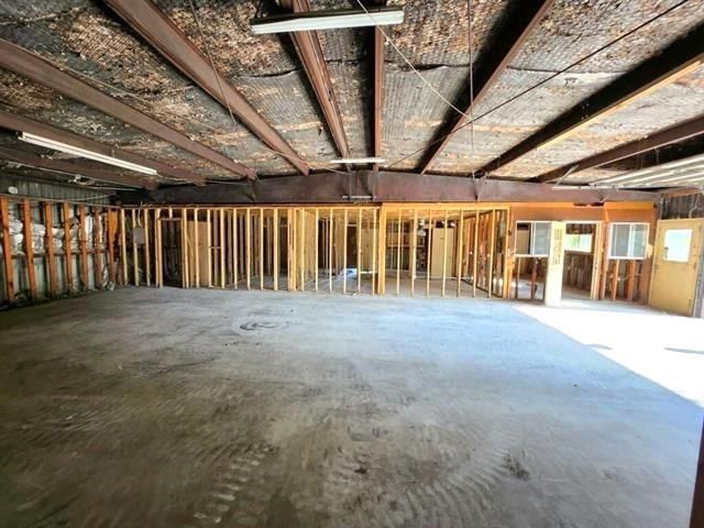 Interior, Wooden Beams