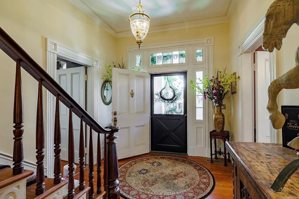 Chandelier, Interior, Wood Texture Flooring