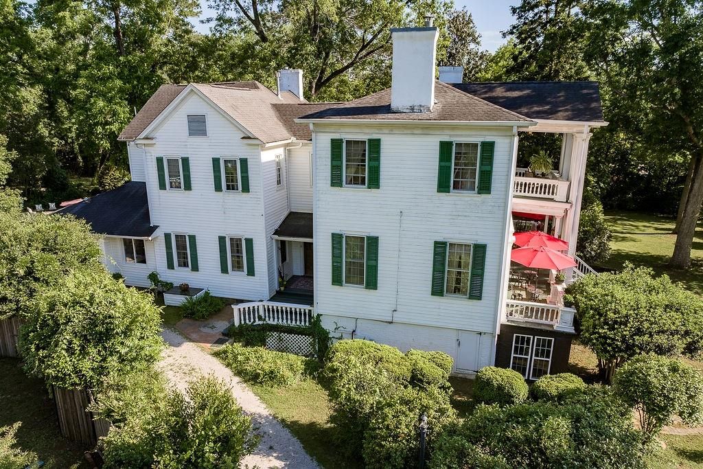 Backyard, Exterior, Facade, Georgian