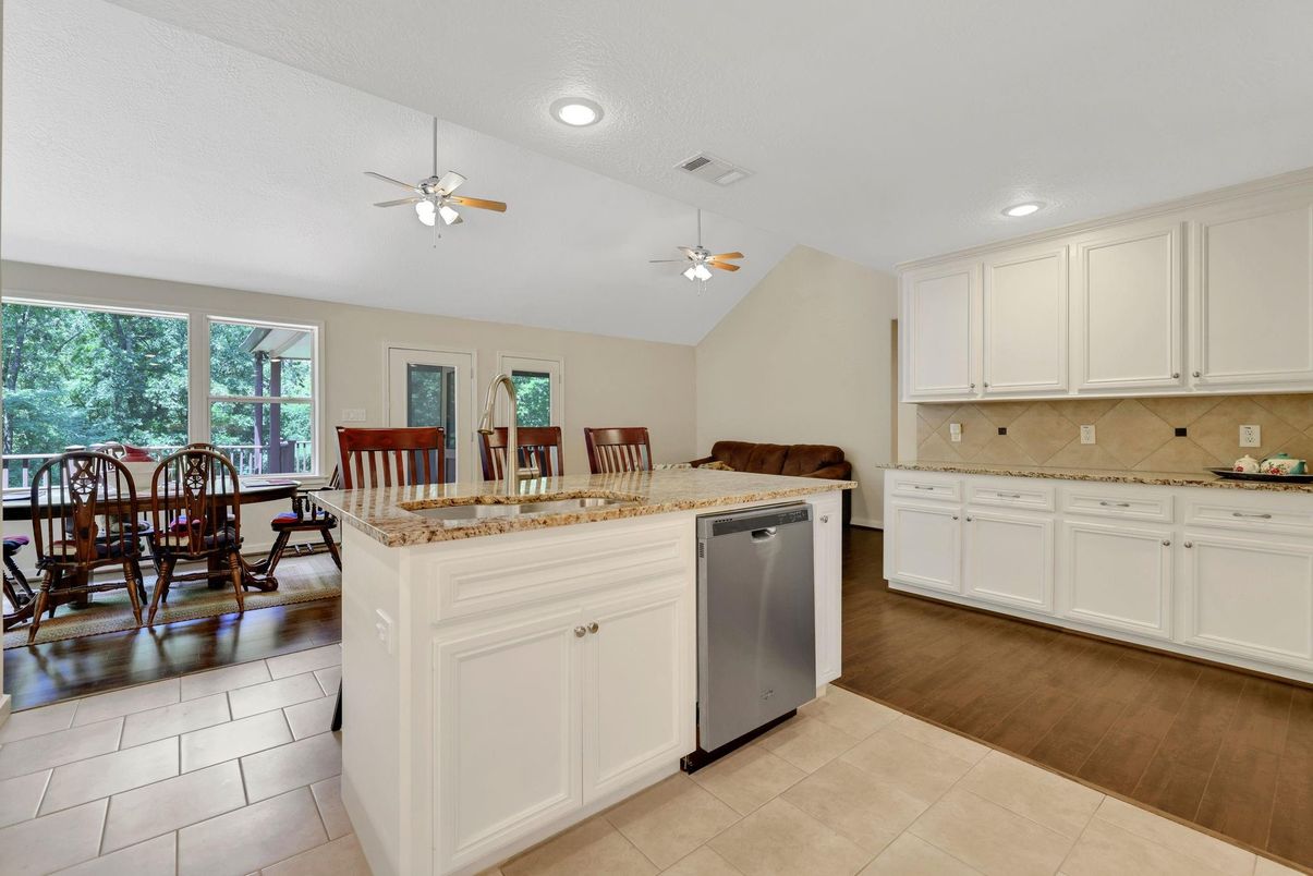 Dining room, Interior, Kitchen, Recessed Lighting, Wood Texture Flooring