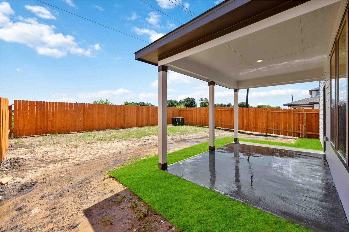Backyard, Exterior