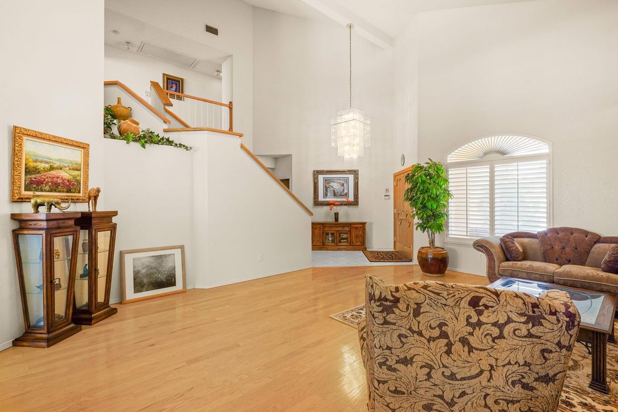 Interior, Living room, Pendant Lights, Wood Texture Flooring