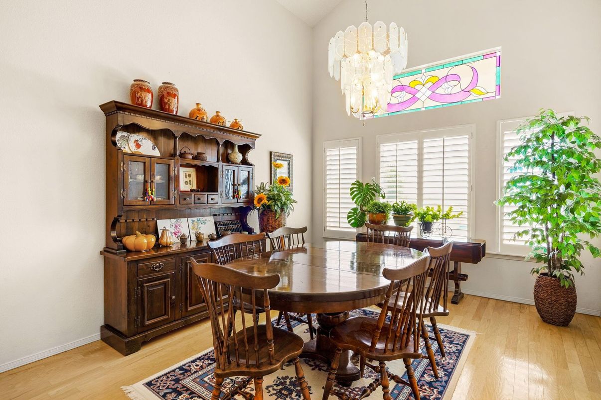 Chandelier, Dining room, Interior, Wood Texture Flooring