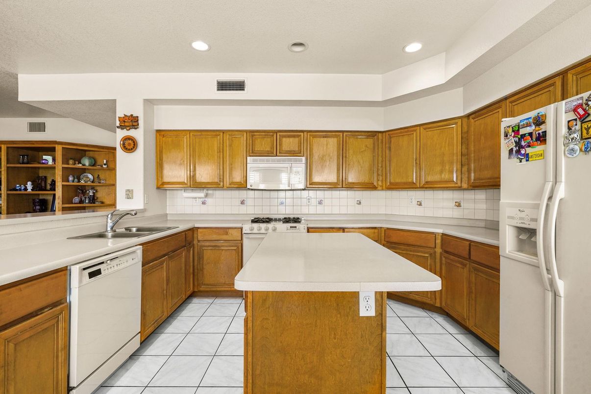 Interior, Kitchen, Recessed Lighting