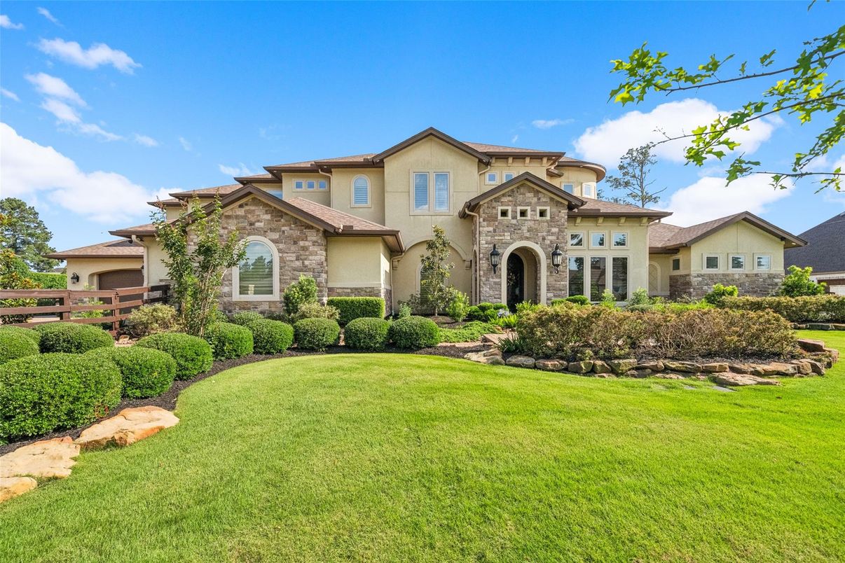 Backyard, Exterior, Facade, Mediterranean