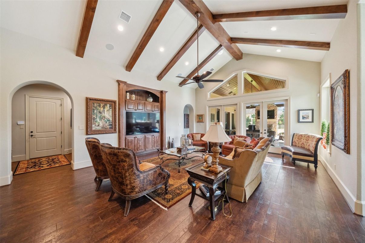 Interior, Living room, Recessed Lighting, Wooden Beams, Wood Texture Flooring