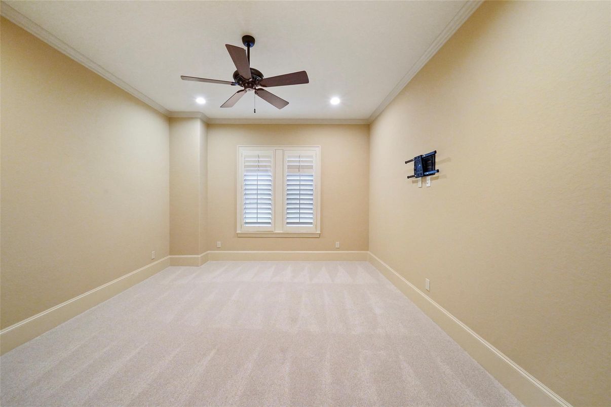 Empty room, Interior, Recessed Lighting