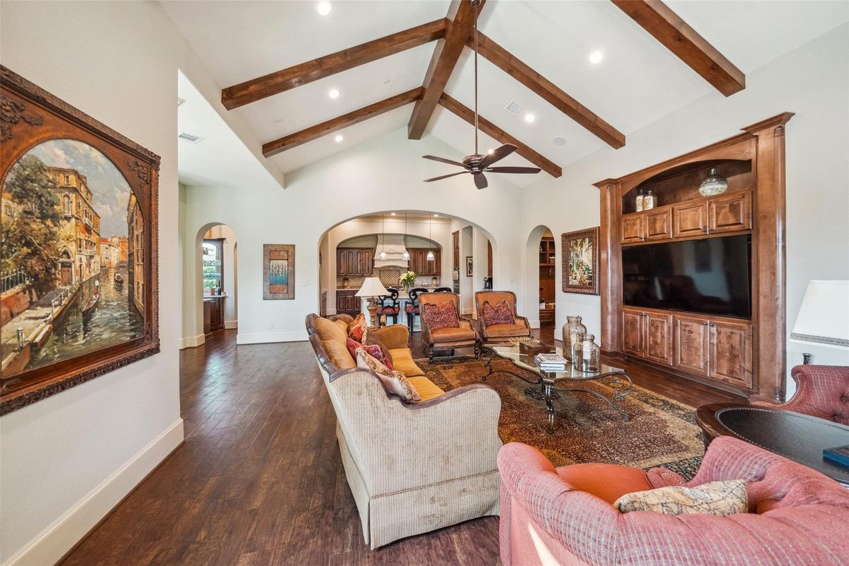 Interior, Living room, Recessed Lighting, Wooden Beams, Wood Texture Flooring