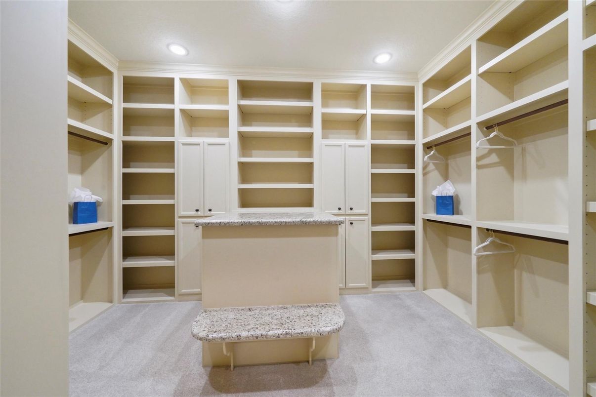 Interior, Recessed Lighting, Walk-in Closets