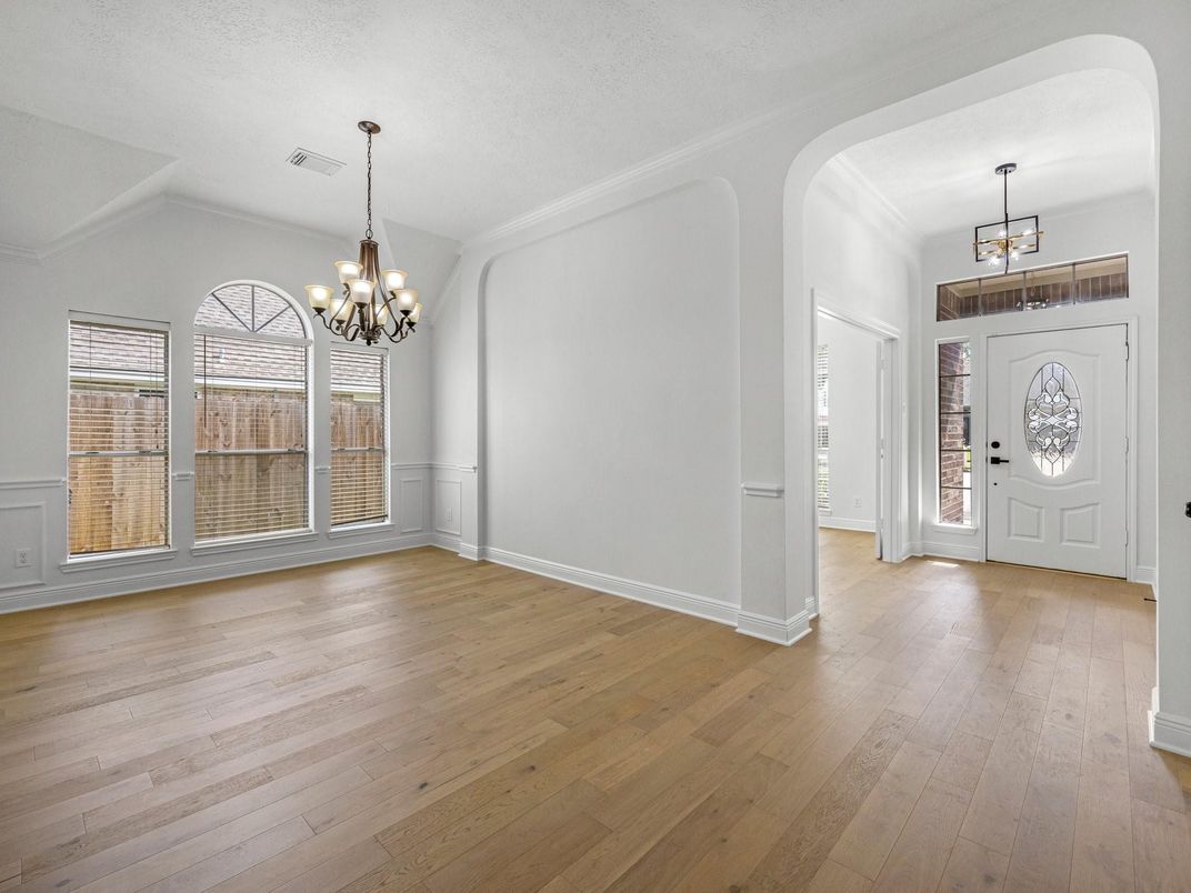 Chandelier, Empty room, Interior, Pendant Lights, Wood Texture Flooring