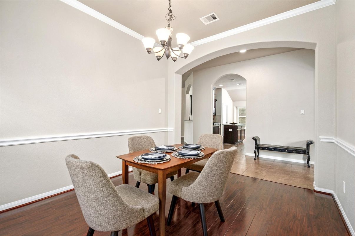 Chandelier, Dining room, Interior, Recessed Lighting, Wood Texture Flooring