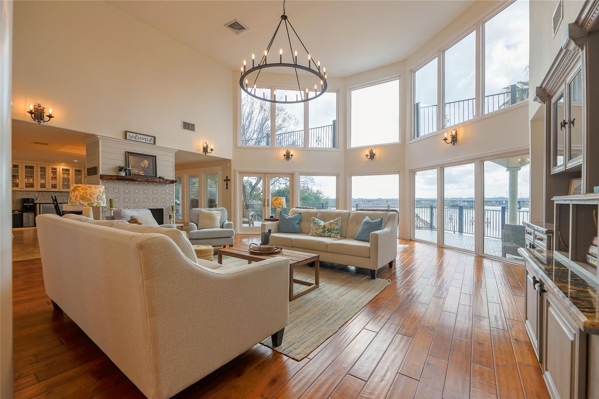 Chandelier, Fireplace, Interior, Living room, Pendant Lights, Wood Texture Flooring