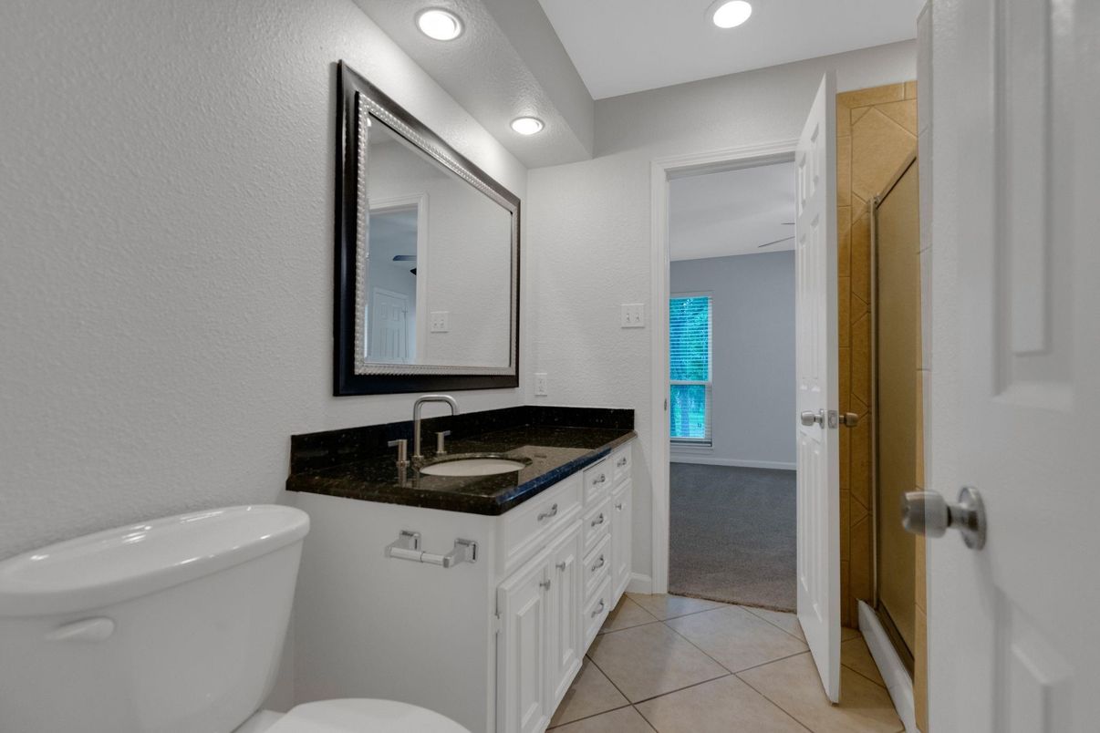 Bathroom, Dual Sink Vanities, Free Standing Baths, Interior, Recessed Lighting